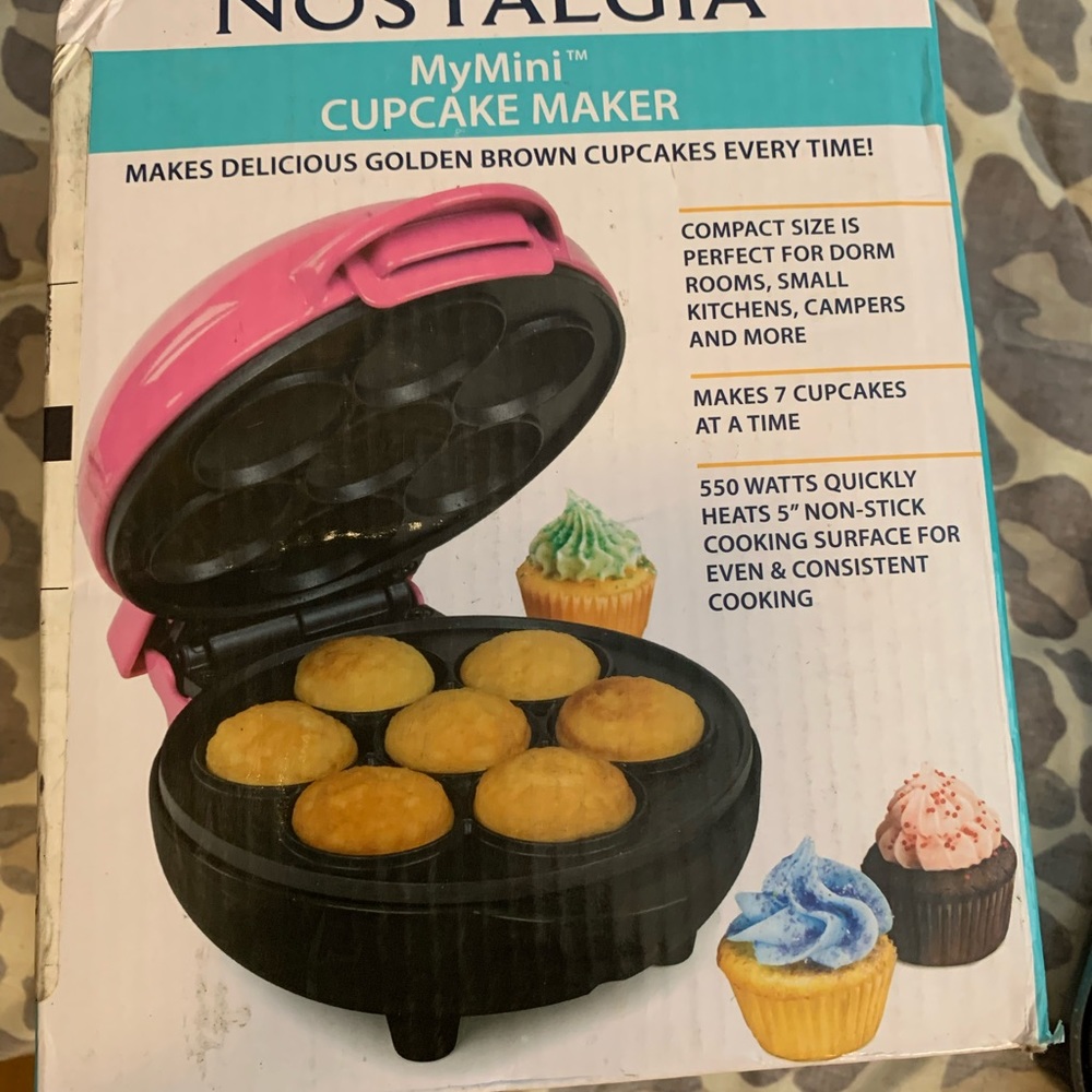 Mini cupcake maker